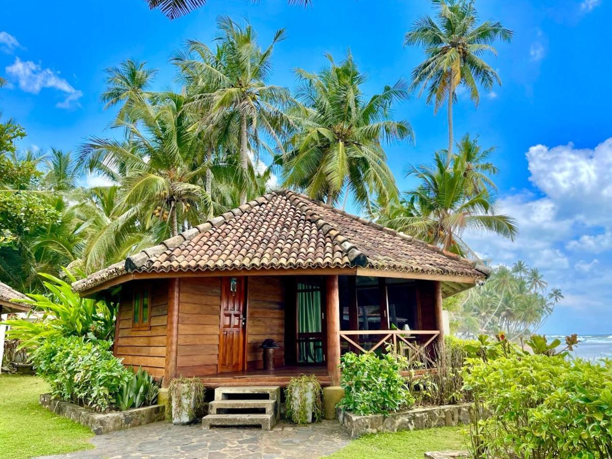 Rockside Cabanas Hotel Unawatuna Esterno foto