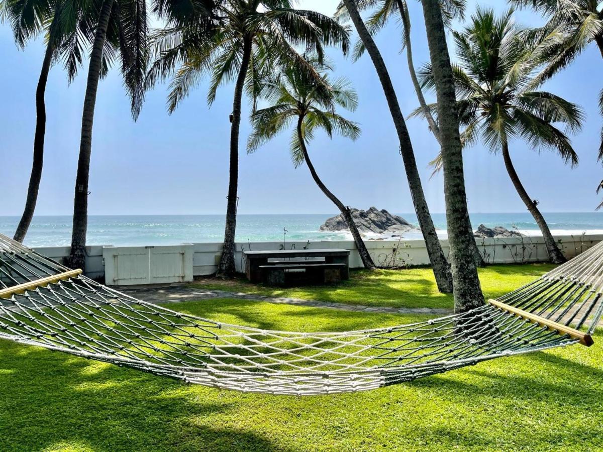 Rockside Cabanas Hotel Unawatuna Esterno foto